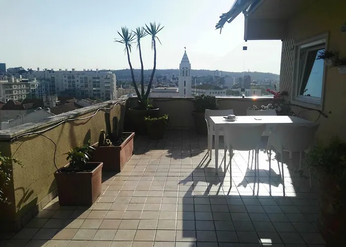 Sunrise Terrace דירה